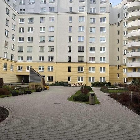 Klimatyzacja - Przy Centrum Onkologii Klinice Novum Dla Pary Badz 4 Osob Варшава Экстерьер фото